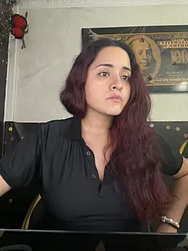 candy  fox  online show from October 2025 08:41:01 PM