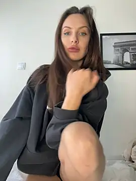 goodgirldevil online show from April 2026 09:55:01 AM