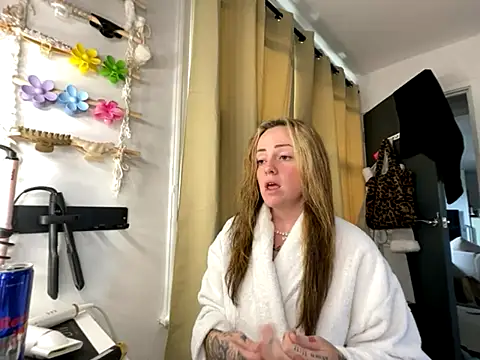 Snapshot of SofiaaBlackk chatting on October 2025 11:31:02 AM SofiaaBlackk online show from October 2025 11:31:02 AM