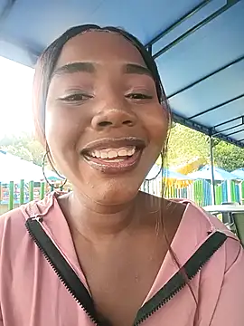 Snapshot of Eva_Johnss chatting on May 2026 02:25:02 PM Eva Johnss online show from May 2026 02:25:02 PM