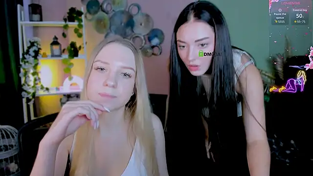 Snapshot of miki-niki chatting on September 2025 03:01:01 PM miki-niki online show from September 2025 03:01:01 PM