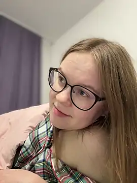  CherryBloom  online show from September 2025 08:25:01 PM