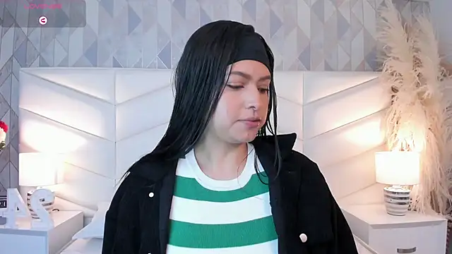 victoria   jonnes online show from September 2025 12:29:01 PM