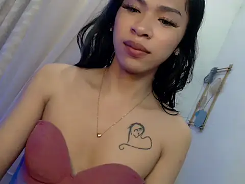 Annaloula online show from March 2026 06:18:02 PM