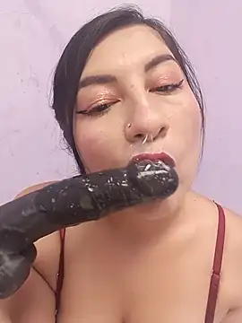 lunna 07 online show from July 2026 05:07:02 PM