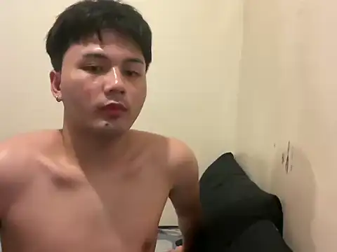 Snapshot of urasiantwink69 chatting on March 2026 05:05:02 PM urasiantwink69 online show from March 2026 05:05:02 PM