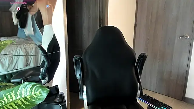 Dimitri Bass online show from April 2026 07:23:01 PM