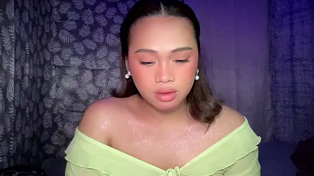 Exotic alyssa69 online show from June 2026 04:18:02 PM