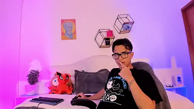 Snapshot of jin_luna chatting on October 2025 12:06:02 PM jin luna online show from October 2025 12:06:02 PM