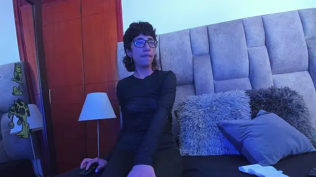 Nicky six333 online show from October 2025 08:28:02 PM