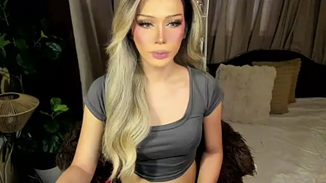 Candicebloom online show from May 2026 05:38:02 AM