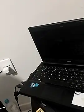 Snapshot of Luised80 chatting on November 2025 07:10:02 AM Luised80 online show from November 2025 07:10:02 AM