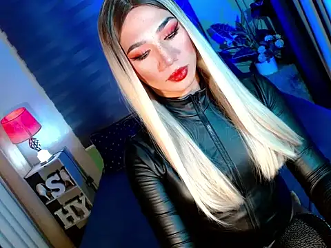 Snapshot of shane_cumsalot chatting on October 2025 09:02:01 PM shane cumsalot online show from October 2025 09:02:01 PM