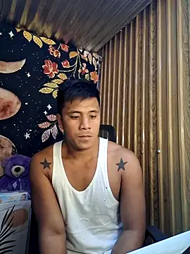 Snapshot of mr_dave chatting on December 2025 05:03:02 AM mr dave online show from December 2025 05:03:02 AM