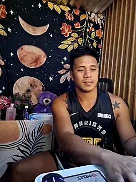 Snapshot of mr_dave chatting on December 2025 07:10:01 PM mr dave online show from December 2025 07:10:01 PM