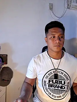 Snapshot of mr_dave chatting on February 2026 03:43:01 PM mr dave online show from February 2026 03:43:01 PM