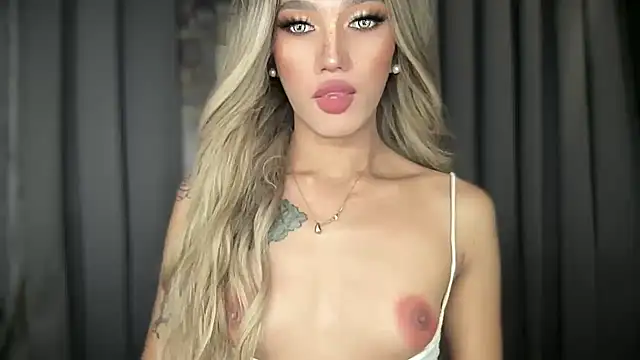 Lust-sluttymira online show from November 2025 03:49:01 PM