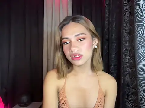 Lovelynikki03 online show from November 2025 06:23:02 PM