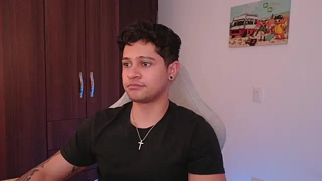 domsantiago  online show from September 2025 01:18:01 AM