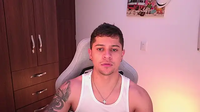 domsantiago  online show from October 2025 01:20:02 AM