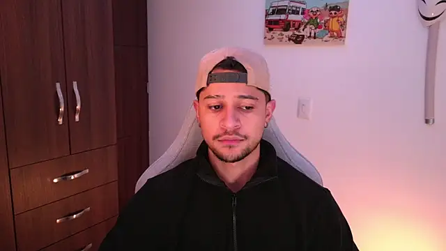 domsantiago  online show from December 2025 01:57:02 AM