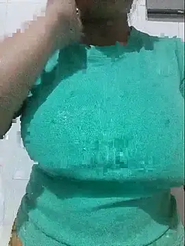 Snapshot of Shiny_Babe chatting on February 2026 03:54:01 AM Shiny Babe online show from February 2026 03:54:01 AM