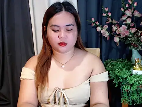 queen staceyy online show from December 2025 06:00:01 AM