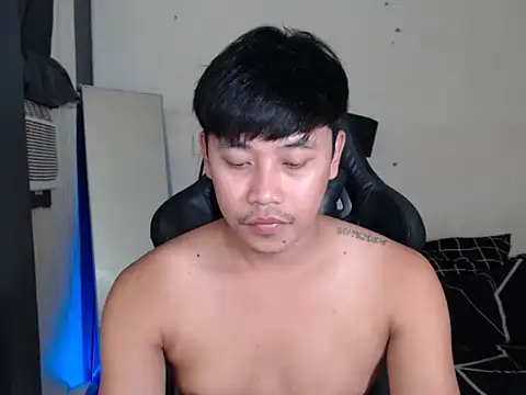 alexsuckable01 online show from September 2025 01:11:01 PM