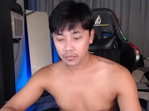 alexsuckable01 online show from May 2026 05:42:02 PM