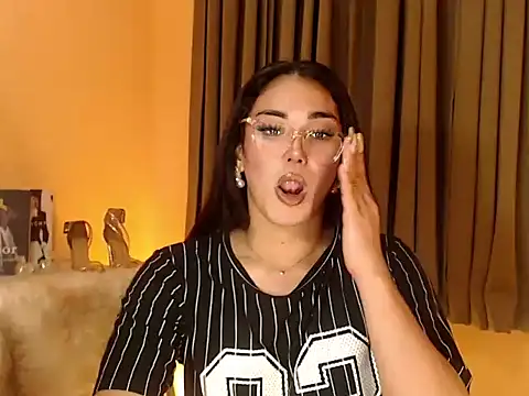 Snapshot of magnificent_kitana chatting on September 2025 12:49:02 PM magnificent kitana online show from September 2025 12:49:02 PM