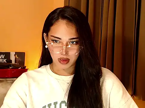 Snapshot of magnificent_kitana chatting on November 2025 09:14:01 PM magnificent kitana online show from November 2025 09:14:01 PM