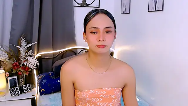 Zialustts online show from November 2025 02:00:02 AM