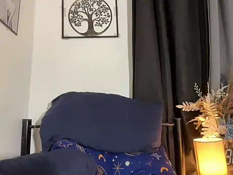 Zialustts online show from March 2026 05:32:02 AM