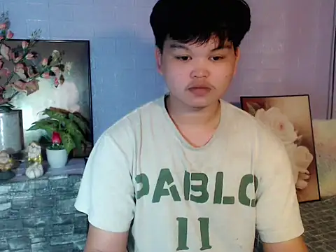 Reynelcock online show from May 2026 05:27:01 AM