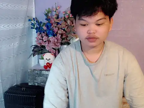 Reynelcock online show from May 2026 05:36:01 AM