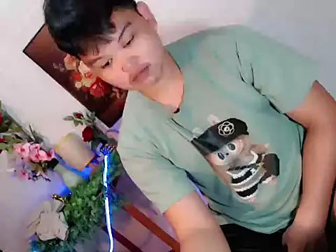 Reynelcock online show from June 2026 05:07:01 PM