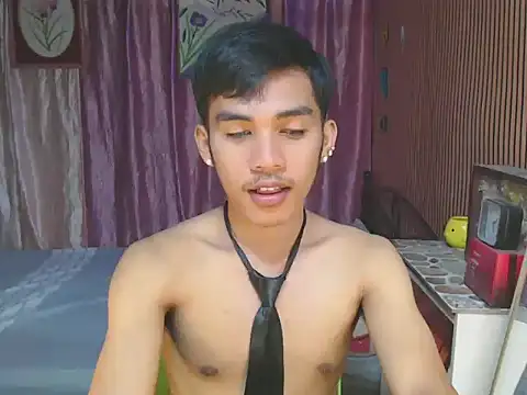 urhot chany online show from December 2025 05:33:02 PM