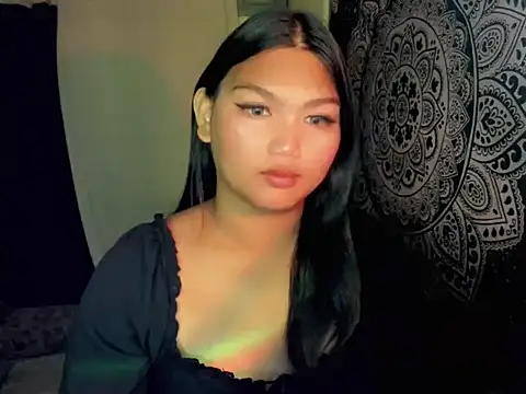 Snapshot of Lou_heart chatting on July 2026 04:25:01 AM Lou heart online show from July 2026 04:25:01 AM