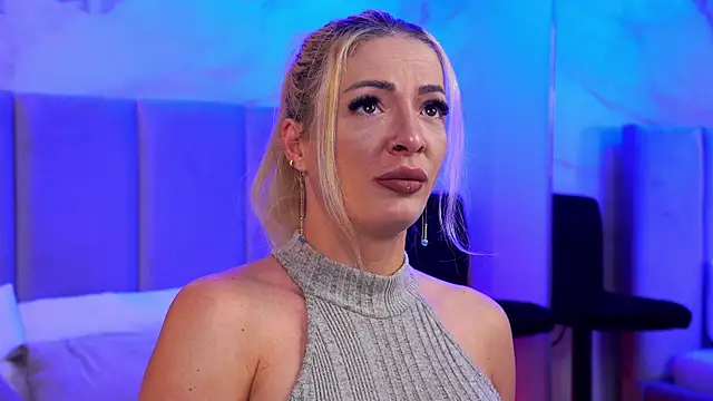 Izabellle02 online show from April 2026 03:48:02 AM