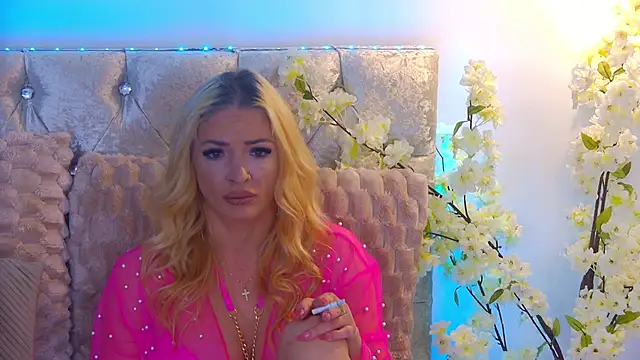 Izabellle02 online show from May 2026 03:12:02 AM