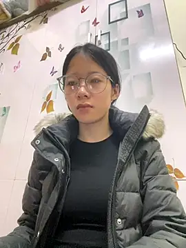 meomeo2k6 online show from November 2025 01:44:02 PM