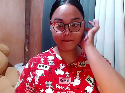  Lylia online show from December 2025 06:53:02 AM