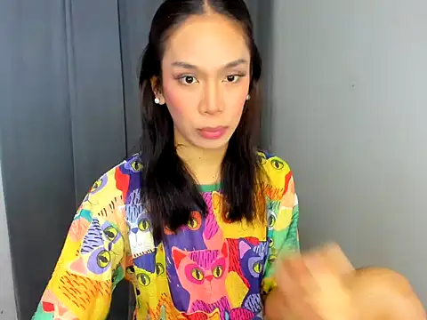 lucyshanex online show from November 2025 03:56:02 PM