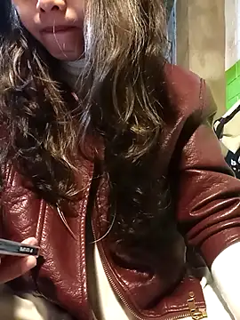 Venessa online show from March 2026 01:21:01 AM