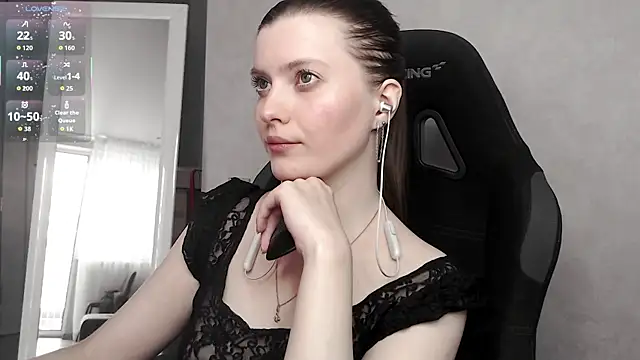 cute elfy  online show from September 2025 02:16:01 PM