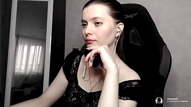 cute elfy  online show from September 2025 03:03:02 PM