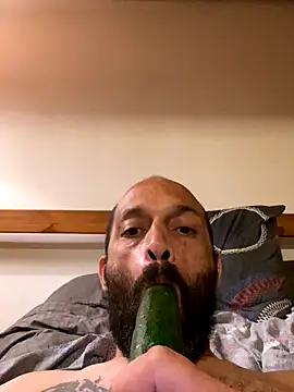 Snapshot of jackadi33 chatting on October 2025 11:02:01 PM jackadi33 online show from October 2025 11:02:01 PM