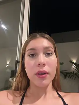 Snapshot of Nikii__ chatting on June 2026 02:24:02 AM Nikii online show from June 2026 02:24:02 AM