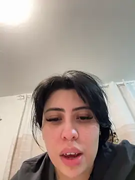 Snapshot of Draculona-666 chatting on October 2025 03:31:02 AM Draculona-666 online show from October 2025 03:31:02 AM