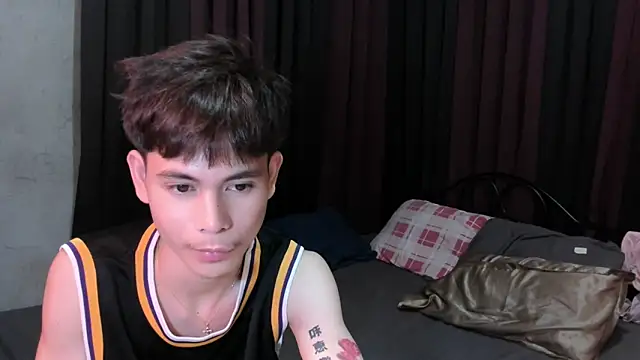 Snapshot of hotfreshdior chatting on April 2026 05:28:01 PM hotfreshdior online show from April 2026 05:28:01 PM